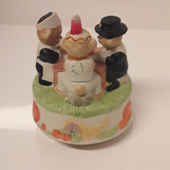 Music Box - Picture 7 of 10